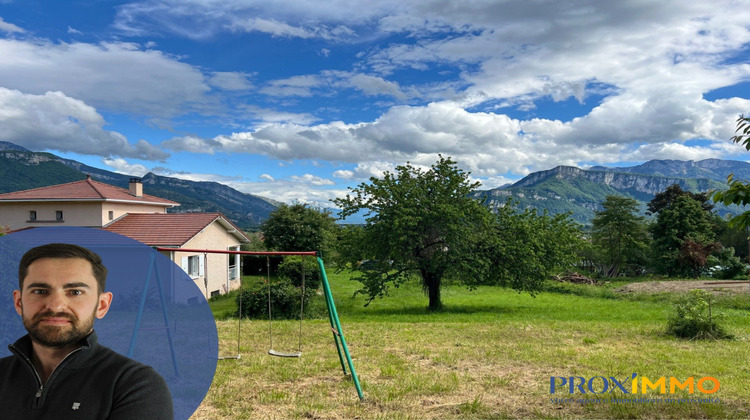 Ma-Cabane - Vente Terrain Saint-Jean-de-Moirans, 697 m²