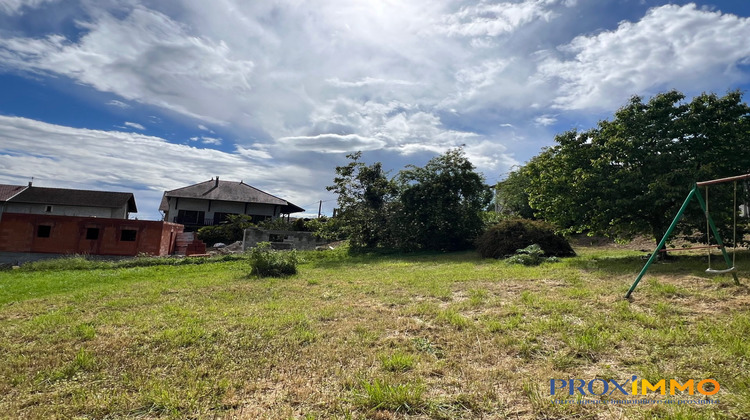 Ma-Cabane - Vente Terrain Saint-Jean-de-Moirans, 697 m²