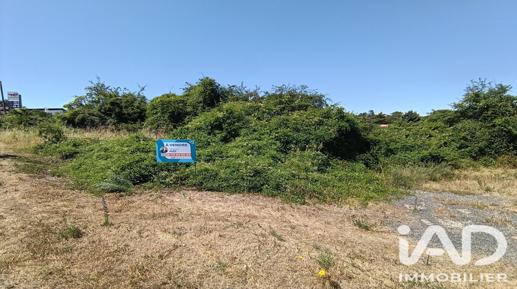 Ma-Cabane - Vente Terrain Saint-Jean-de-Thouars, 1200 m²