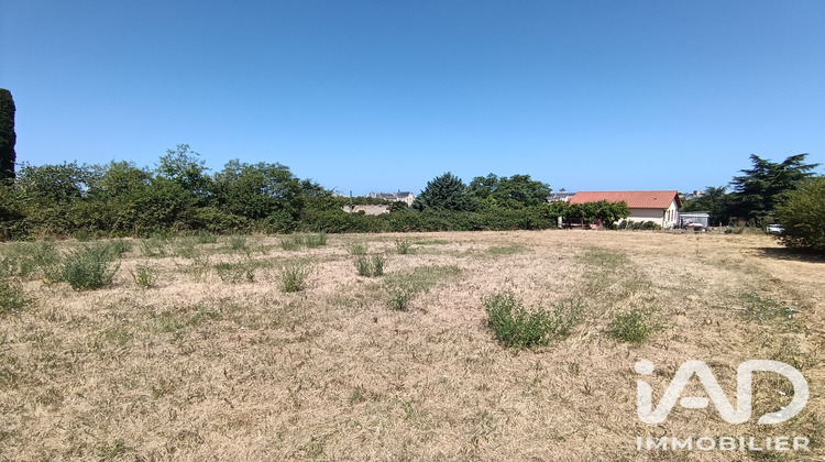 Ma-Cabane - Vente Terrain Saint-Jean-de-Thouars, 1200 m²