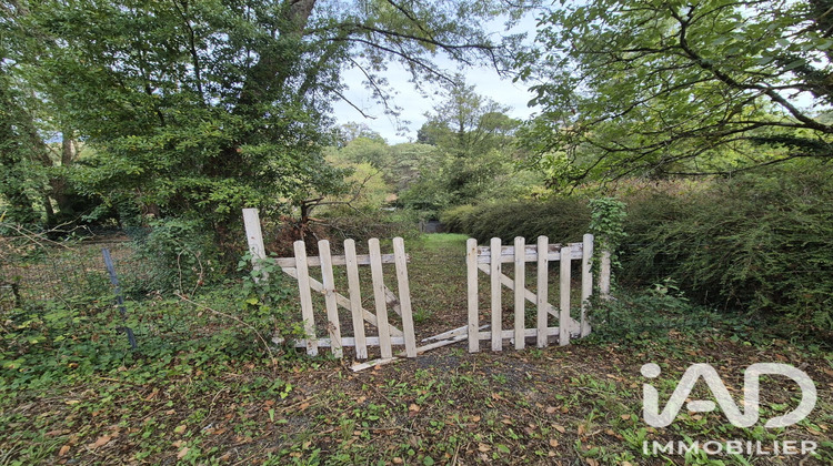 Ma-Cabane - Vente Terrain Saint-Jean-de-Thouars, 1301 m²