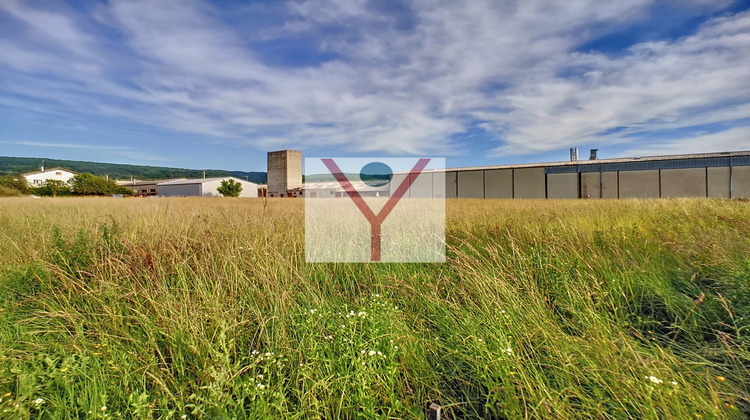 Ma-Cabane - Vente Terrain Saint-Jean-le-Vieux, 570 m²