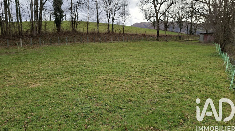 Ma-Cabane - Vente Terrain Saint-Jean-le-Vieux, 1630 m²