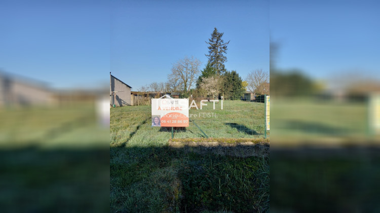 Ma-Cabane - Vente Terrain Saint-Jean-Saint-Germain, 720 m²