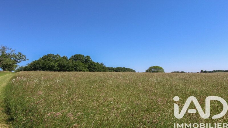 Ma-Cabane - Vente Terrain Saint-Jory-de-Chalais, 8360 m²