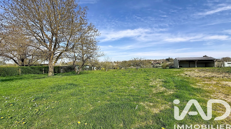 Ma-Cabane - Vente Terrain Saint-Julien-de-Chédon, 3270 m²