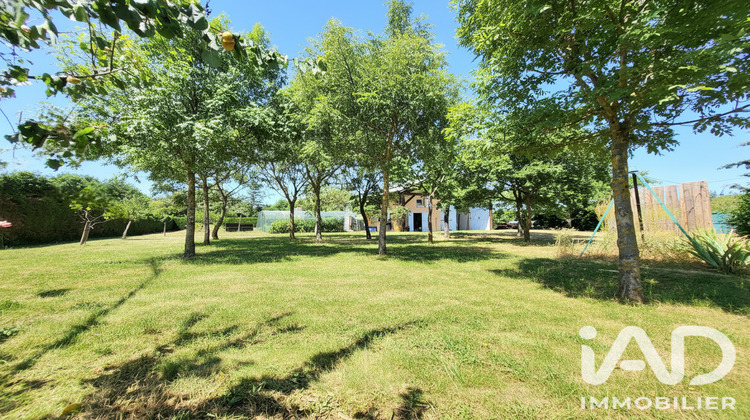 Ma-Cabane - Vente Terrain Saint-Just-Saint-Rambert, 1800 m²