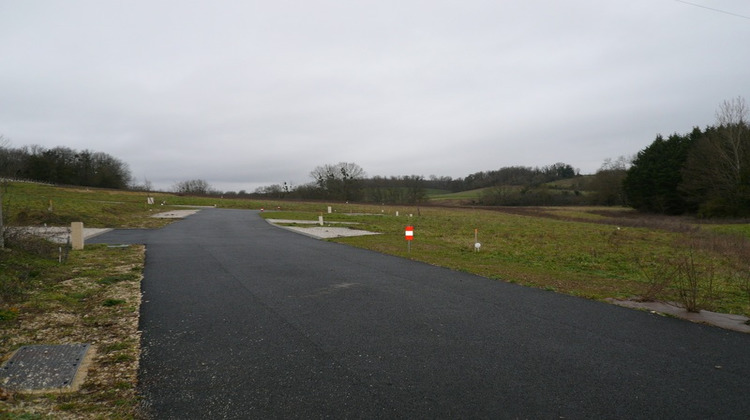 Ma-Cabane - Vente Terrain SAINT LAURENT DE COGNAC, 618 m²