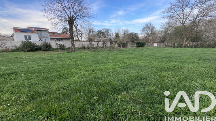 Ma-Cabane - Vente Terrain Saint-Loubès, 600 m²