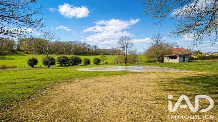 Ma-Cabane - Vente Terrain Saint-Martial-de-Nabirat, 7689 m²
