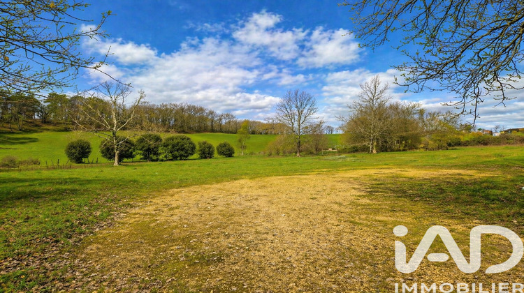 Ma-Cabane - Vente Terrain Saint-Martial-de-Nabirat, 4025 m²