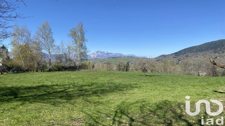Ma-Cabane - Vente Terrain Saint-Martin-d'Uriage, 879 m²