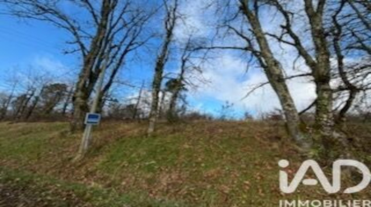 Ma-Cabane - Vente Terrain Saint-Martin-de-Fressengeas, 5659 m²