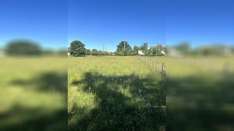 Ma-Cabane - Vente Terrain Saint-Martin-de-Saint-Maixent, 1636 m²