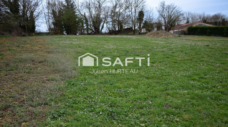 Ma-Cabane - Vente Terrain Saint-Martin-de-Saint-Maixent, 2170 m²