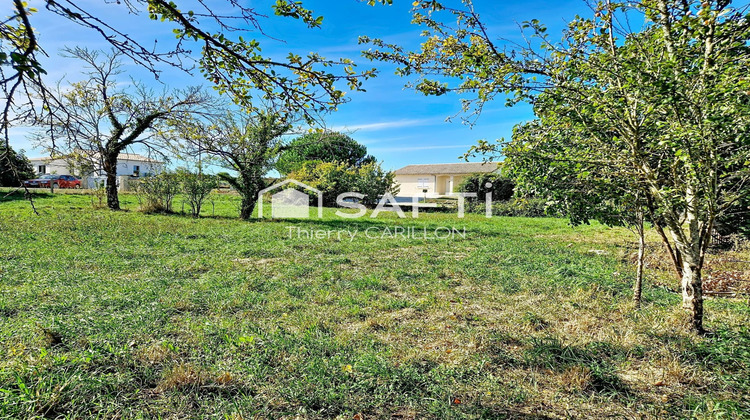 Ma-Cabane - Vente Terrain Saint-Martin-de-Saint-Maixent, 816 m²