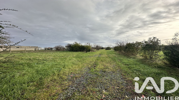 Ma-Cabane - Vente Terrain Saint-Martin-de-Sanzay, 2459 m²
