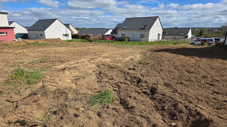 Ma-Cabane - Vente Terrain SAINT-MARTIN-DES-CHAMPS, 654 m²