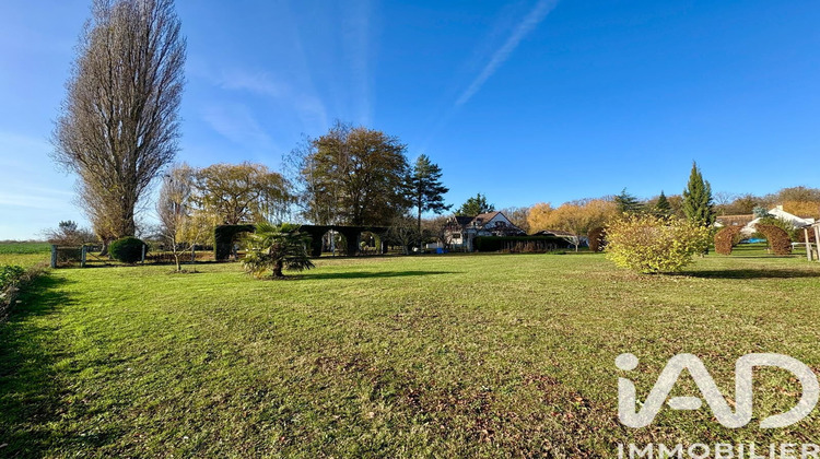 Ma-Cabane - Vente Terrain Saint-Maurice-Montcouronne, 554 m²