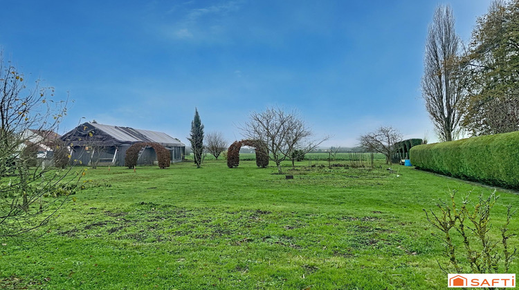Ma-Cabane - Vente Terrain Saint-Maurice-Montcouronne, 701 m²
