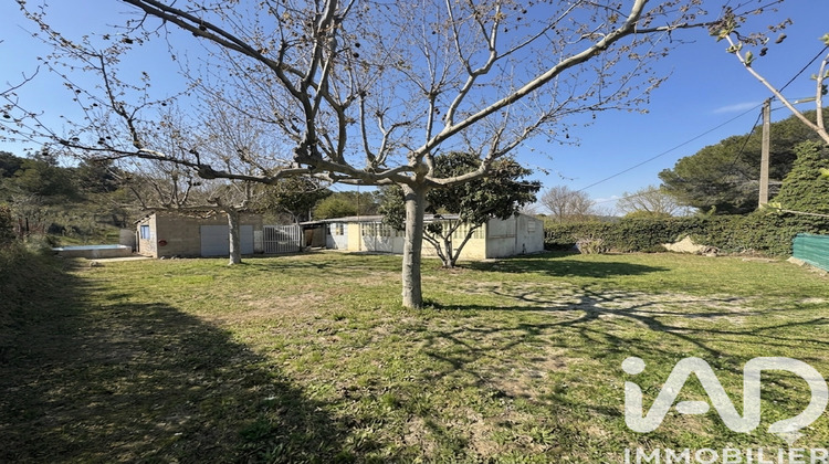 Ma-Cabane - Vente Terrain Saint-Mitre-les-Remparts, 631 m²