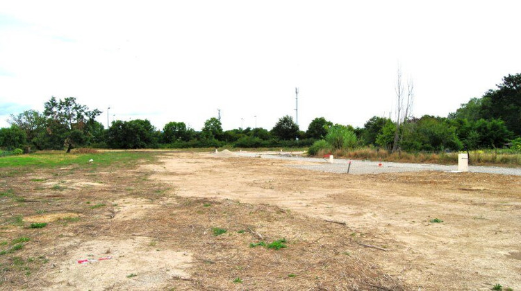 Ma-Cabane - Vente Terrain Saint-Nicolas-de-la-Grave, 824 m²