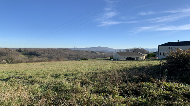 Ma-Cabane - Vente Terrain Saint-Pantaléon-de-Larche, 3024 m²