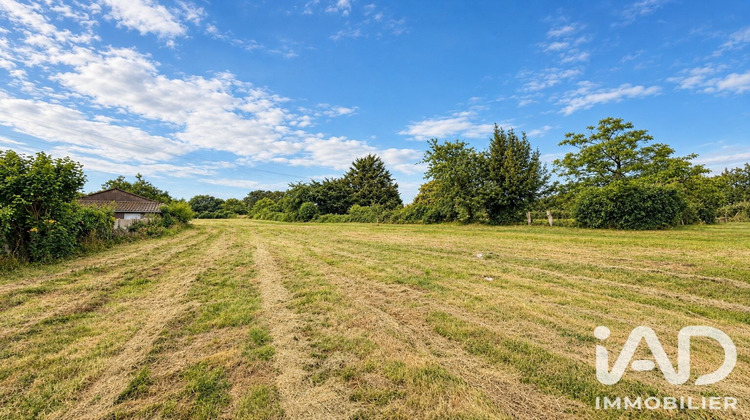 Ma-Cabane - Vente Terrain Saint-Perreux, 3518 m²
