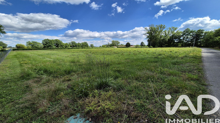 Ma-Cabane - Vente Terrain Saint-Pierre-d'Eyraud, 4200 m²