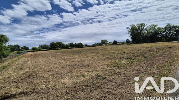 Ma-Cabane - Vente Terrain Saint-Pierre-d'Eyraud, 4200 m²