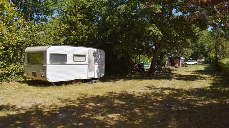 Ma-Cabane - Vente Terrain Saint-Pierre-d'Oléron, 1895 m²