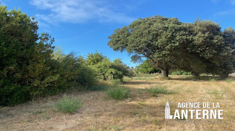 Ma-Cabane - Vente Terrain Saint-Pierre-d'Oléron, 850 m²