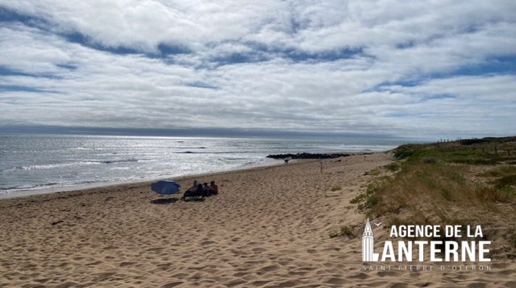 Ma-Cabane - Vente Terrain Saint-Pierre-d'Oléron, 1550 m²