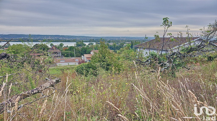 Ma-Cabane - Vente Terrain Saint Pierre de Boeuf, 1800 m²