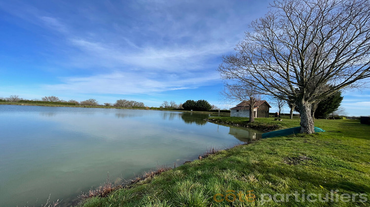 Ma-Cabane - Vente Terrain SAINT-PIERRE-LES-BOIS, 25630 m²