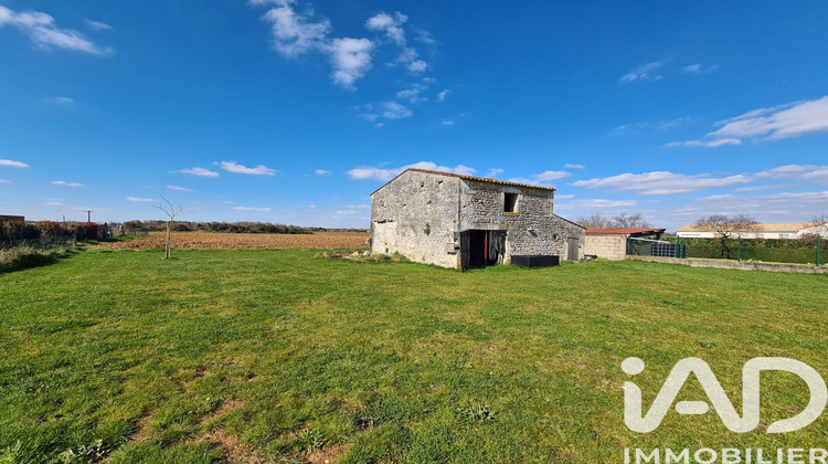 Ma-Cabane - Vente Terrain Saint-Porchaire, 883 m²