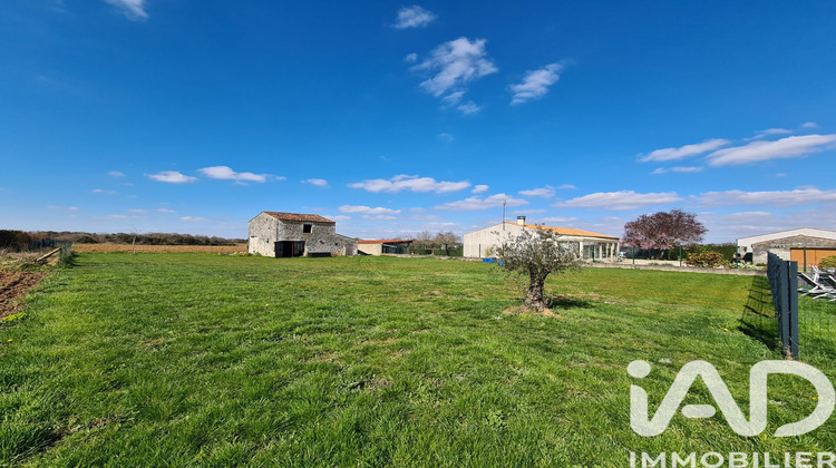 Ma-Cabane - Vente Terrain Saint-Porchaire, 900 m²