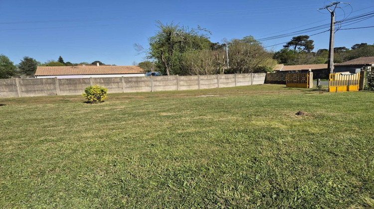 Ma-Cabane - Vente Terrain SAINT SAUVEUR, 600 m²