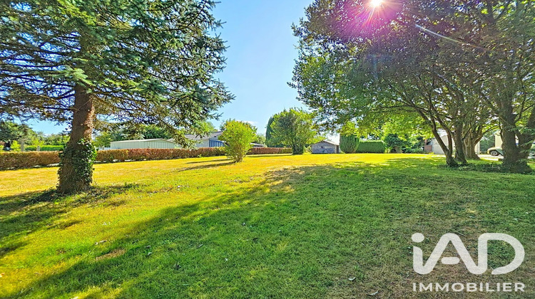 Ma-Cabane - Vente Terrain Saint-Sauveur-la-Pommeraye, 600 m²