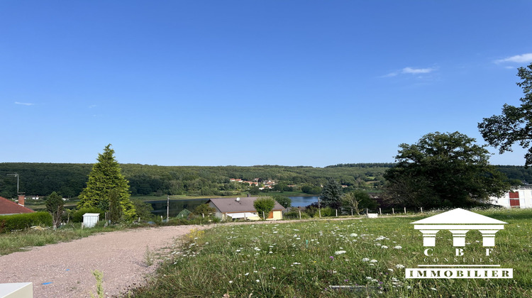 Ma-Cabane - Vente Terrain Saint-Sernin-du-Bois, 768 m²