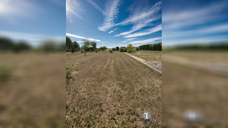 Ma-Cabane - Vente Terrain Saint-Seurin-de-Cadourne, 3526 m²