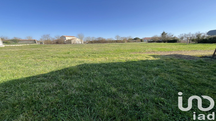 Ma-Cabane - Vente Terrain Saint-Varent, 1700 m²