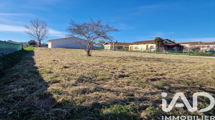 Ma-Cabane - Vente Terrain Saint-Victor-Rouzaud, 729 m²