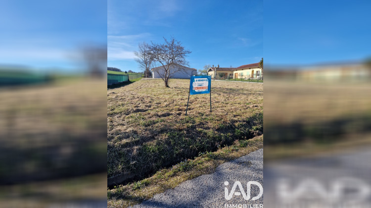 Ma-Cabane - Vente Terrain Saint-Victor-Rouzaud, 729 m²