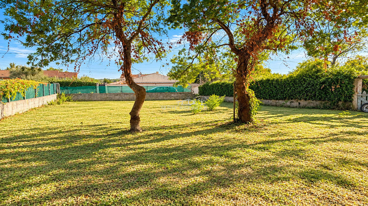 Ma-Cabane - Vente Terrain SAINT-VICTORET, 529 m²