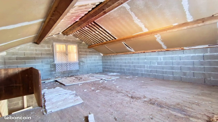 Ma-Cabane - Vente Terrain Saint-Yrieix-la-Montagne, 391 m²