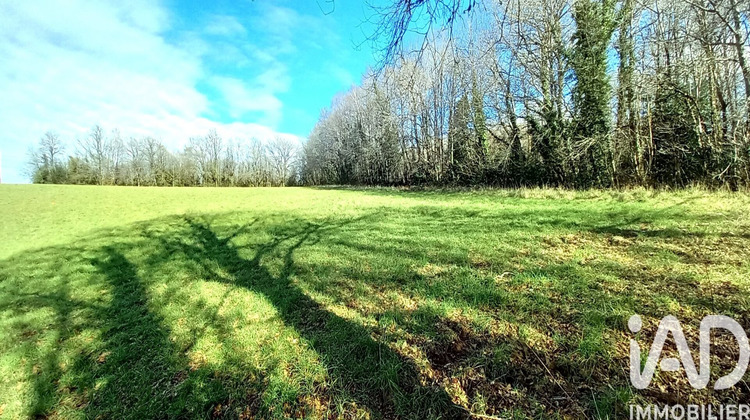 Ma-Cabane - Vente Terrain Saint-Yrieix-la-Perche, 2464 m²