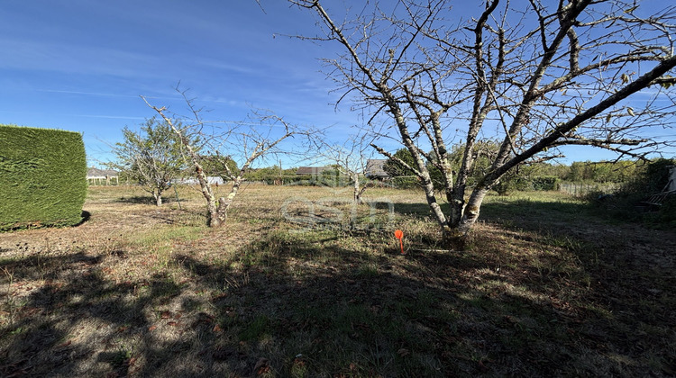 Ma-Cabane - Vente Terrain Sainte-Catherine-de-Fierbois, 962 m²