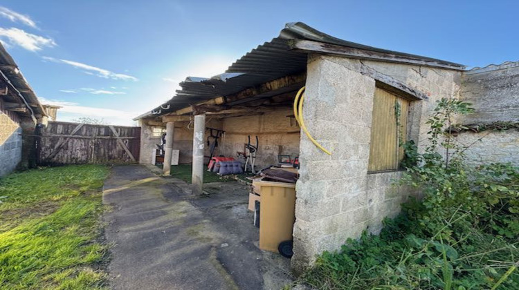 Ma-Cabane - Vente Terrain Sainte-Hermine, 272 m²