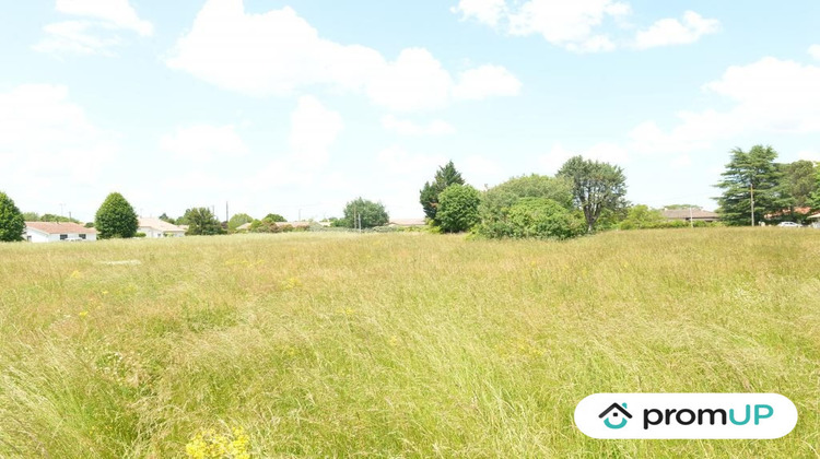 Ma-Cabane - Vente Terrain Sainte-Livrade-sur-Lot, 707 m²